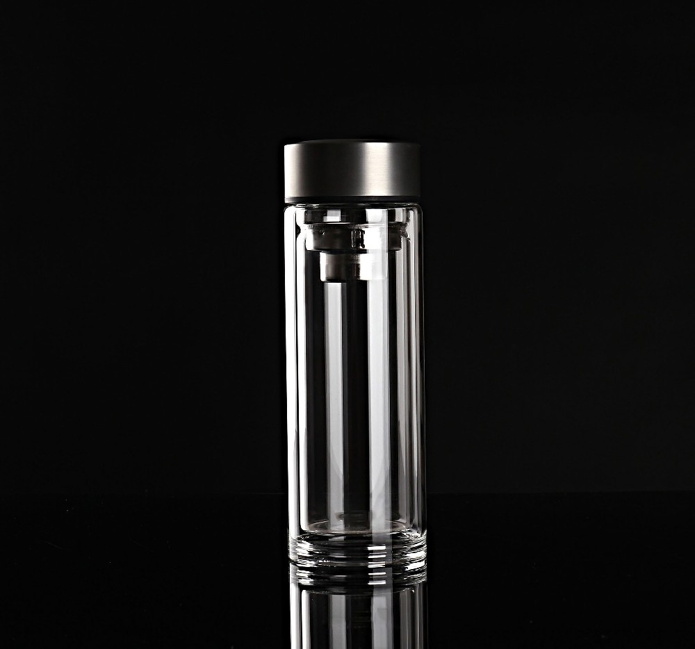 秋季喝水的 3 個核心誤區，你中招了嗎？秋日補水指南：解鎖正確喝水方式